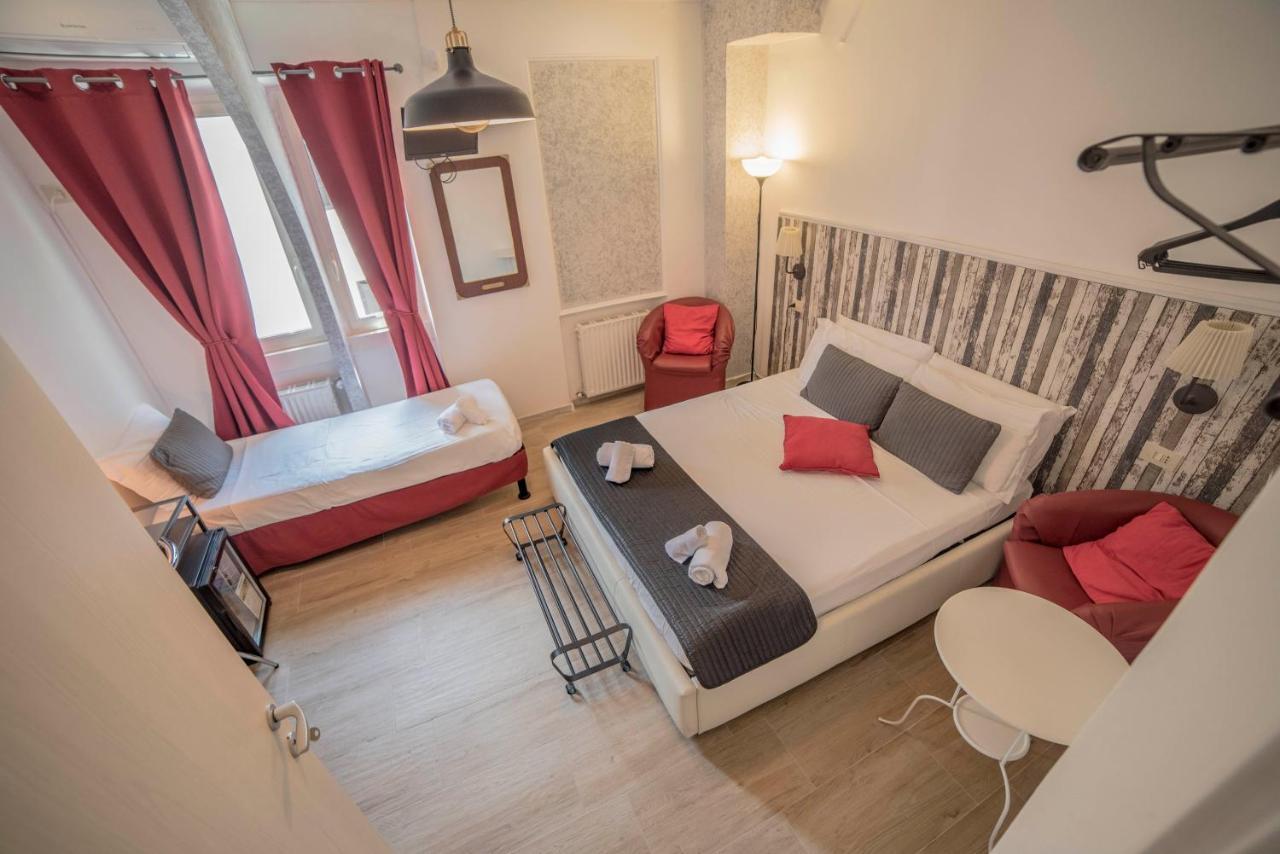 Galleria Frascati Rooms And Apartment Exterior foto