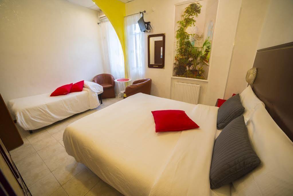 Galleria Frascati Rooms And Apartment Exterior foto