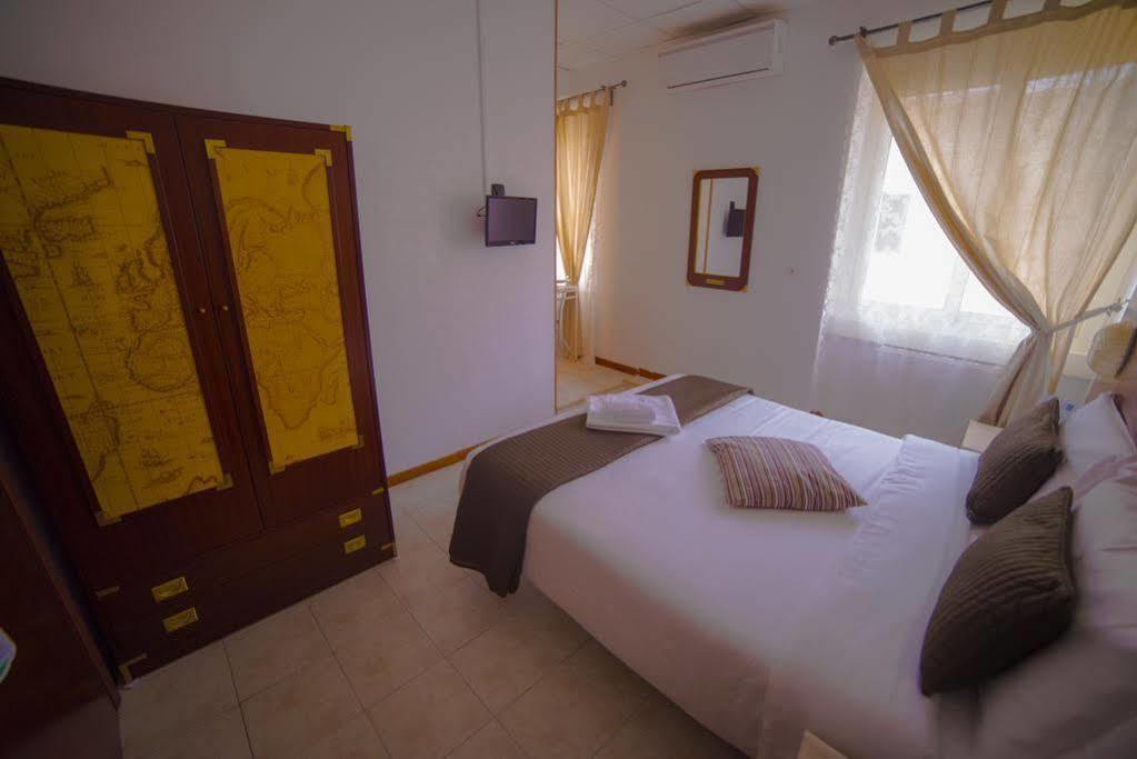 Galleria Frascati Rooms And Apartment Exterior foto